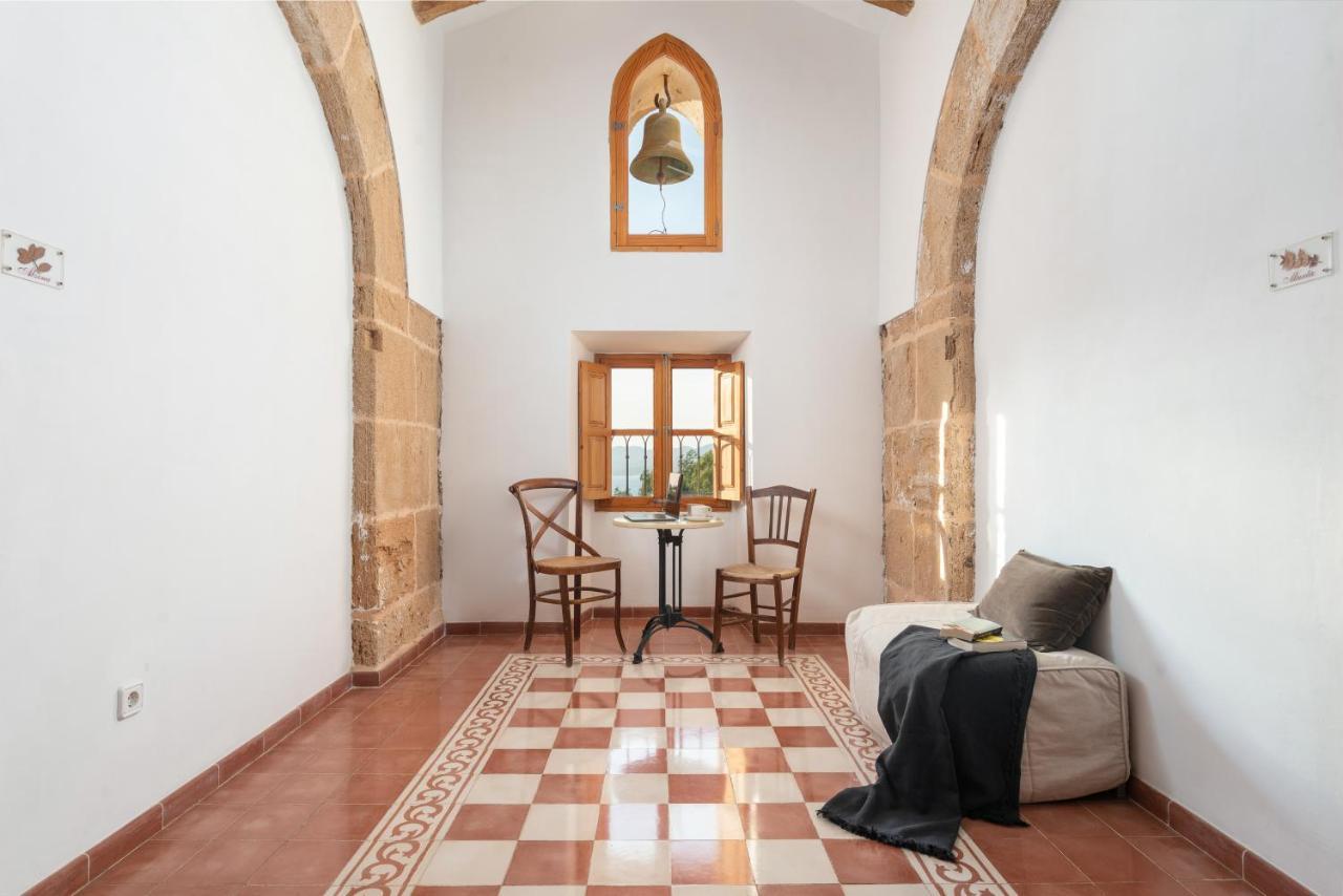 Petit Hotel Hostatgeria La Victoria Alcudia  Ngoại thất bức ảnh