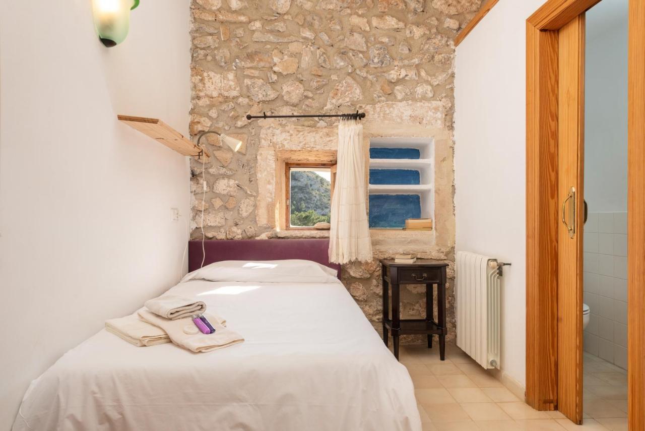 Petit Hotel Hostatgeria La Victoria Alcudia  Phòng bức ảnh