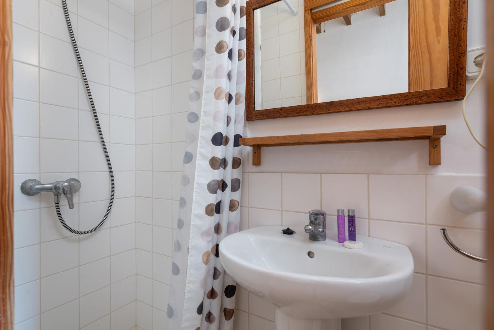 Petit Hotel Hostatgeria La Victoria Alcudia  Phòng bức ảnh