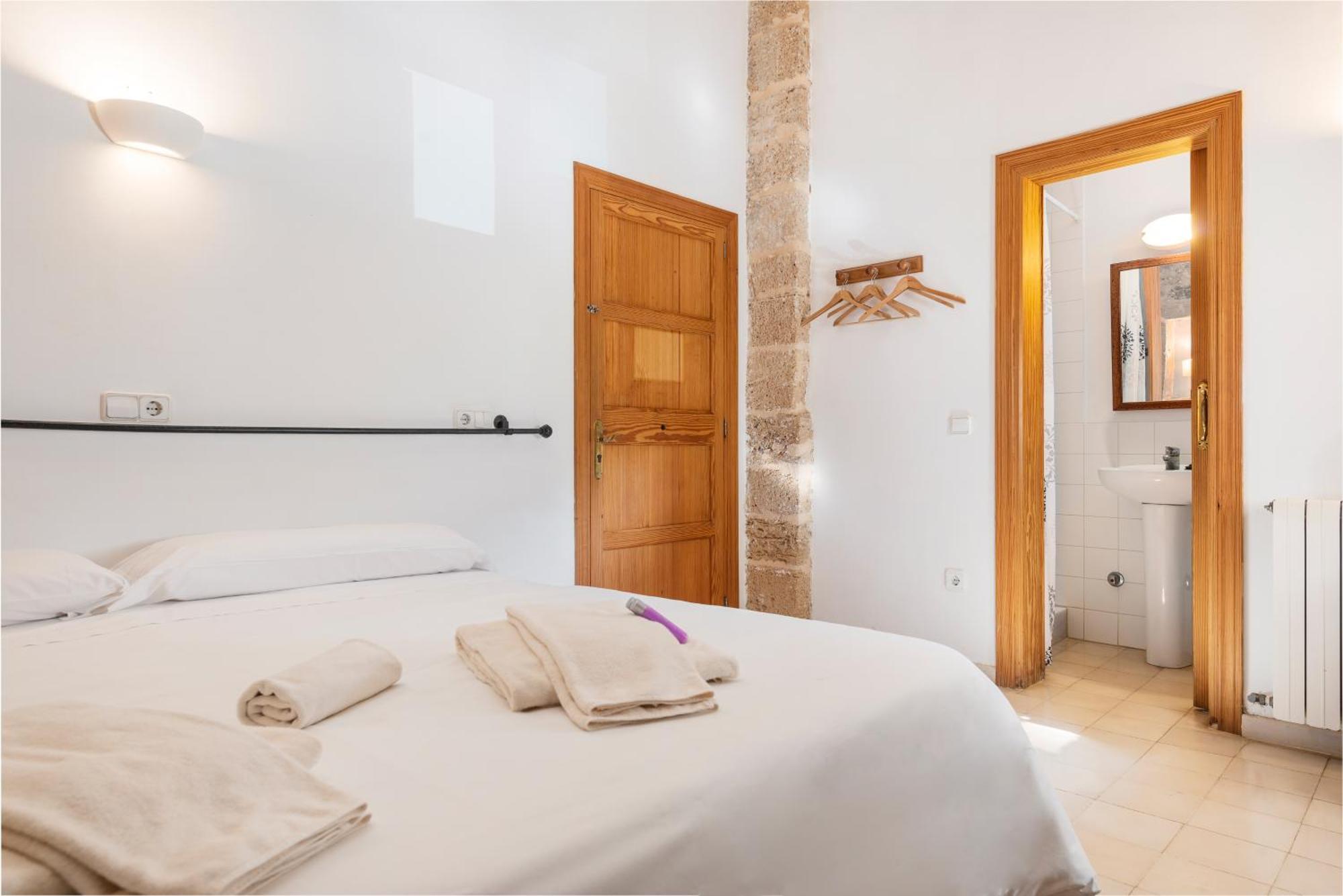 Petit Hotel Hostatgeria La Victoria Alcudia  Phòng bức ảnh