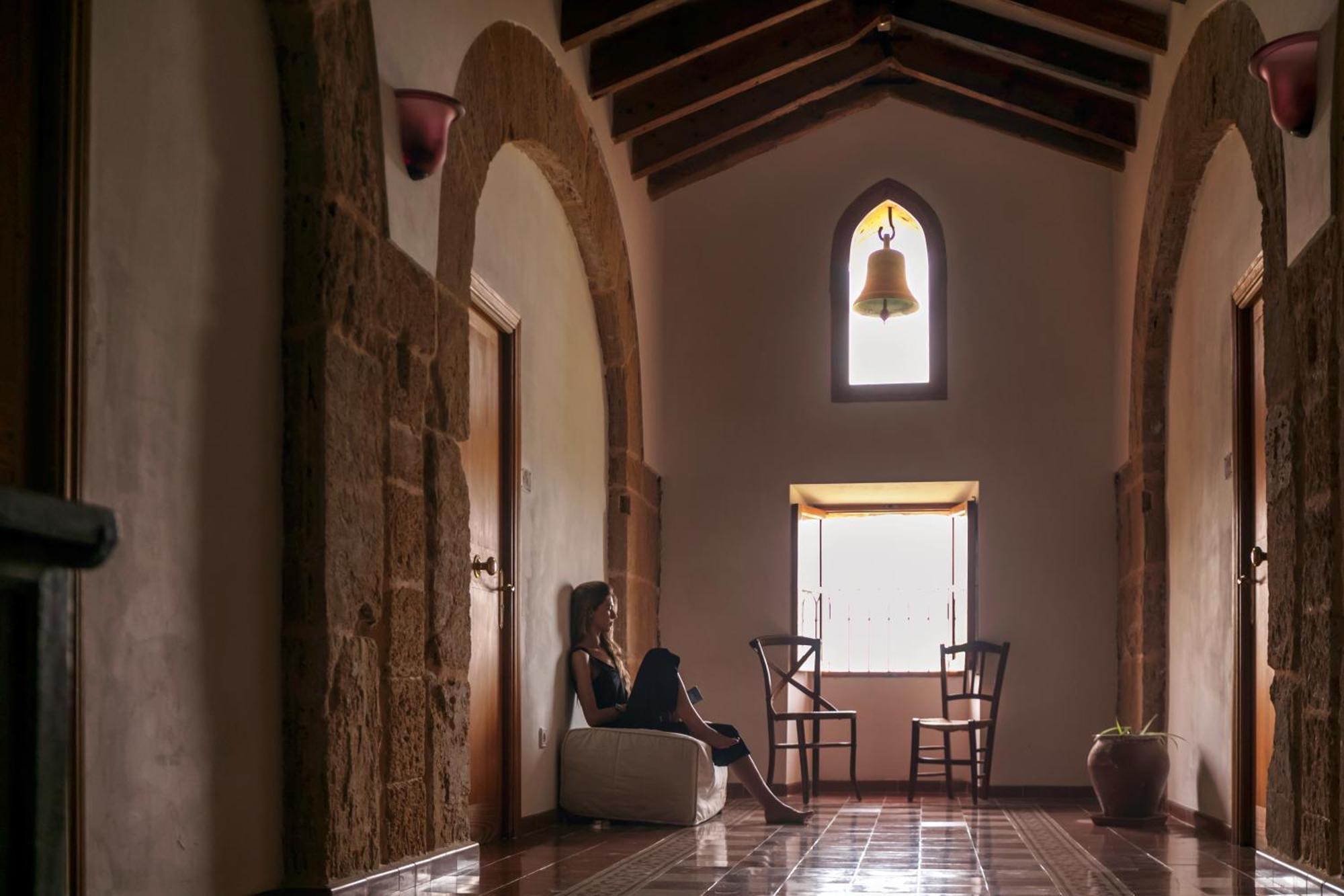 Petit Hotel Hostatgeria La Victoria Alcudia  Ngoại thất bức ảnh