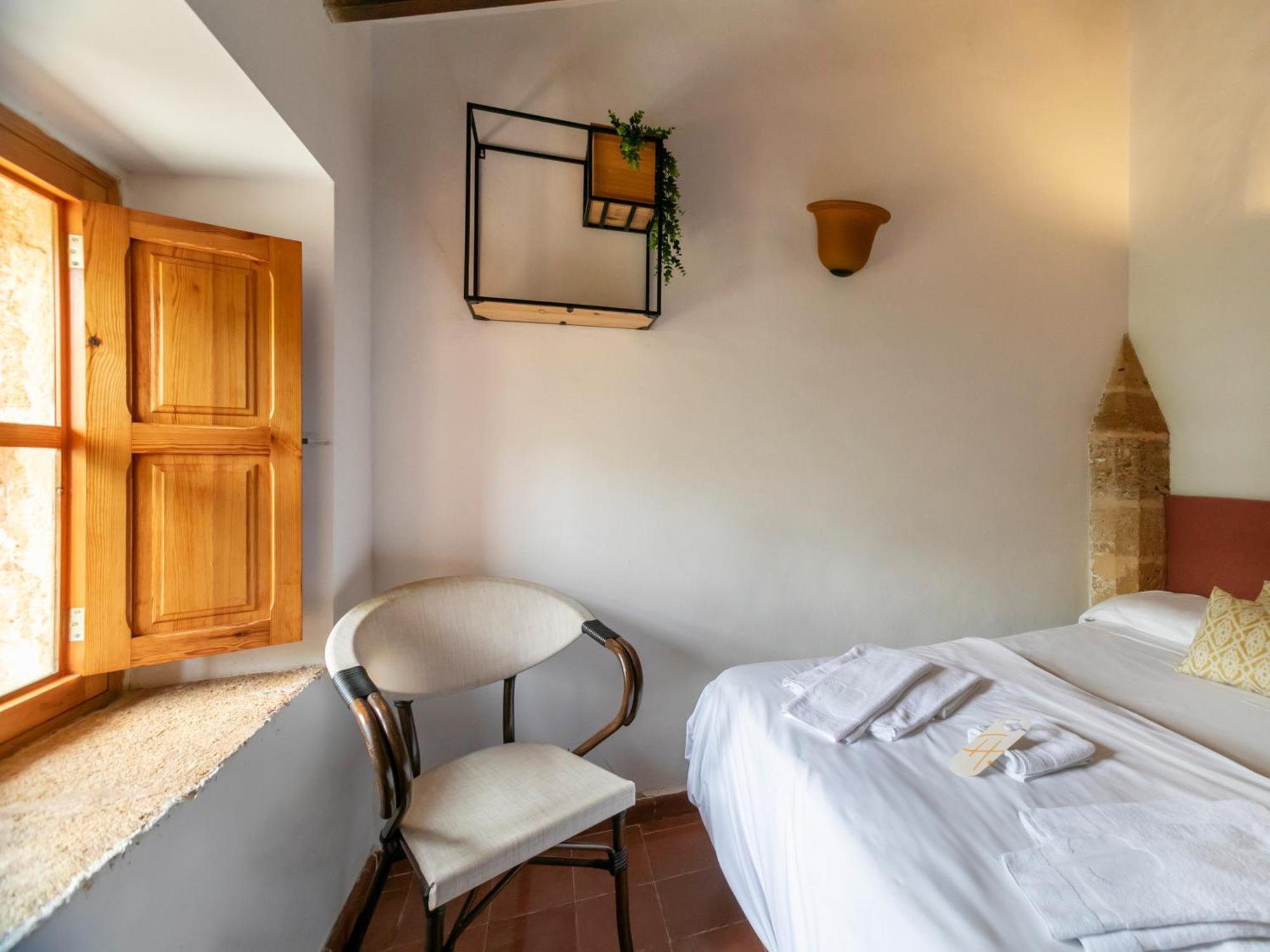 Petit Hotel Hostatgeria La Victoria Alcudia  Ngoại thất bức ảnh
